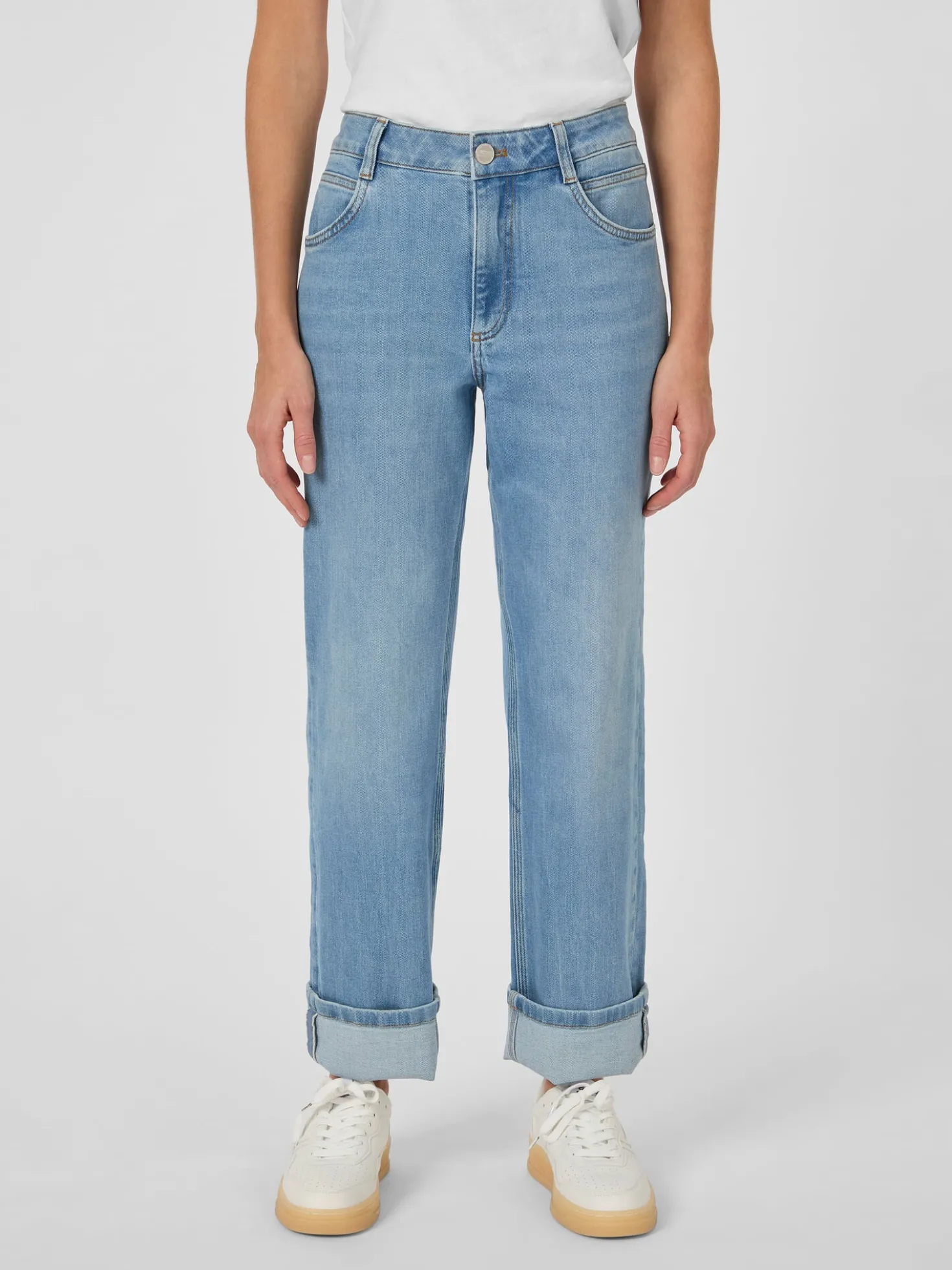 Damenjeans mit Aufschlag