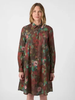 Damenkleid geknöpft
